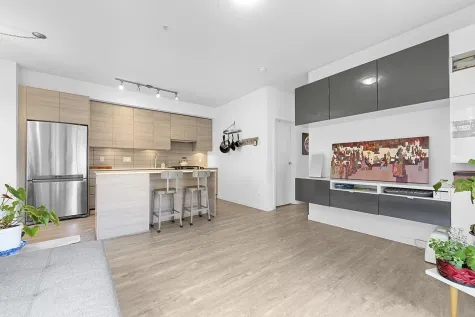 10 6965 HASTINGS STREET image #2