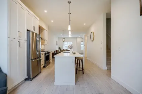 24 6188 141 STREET image #3