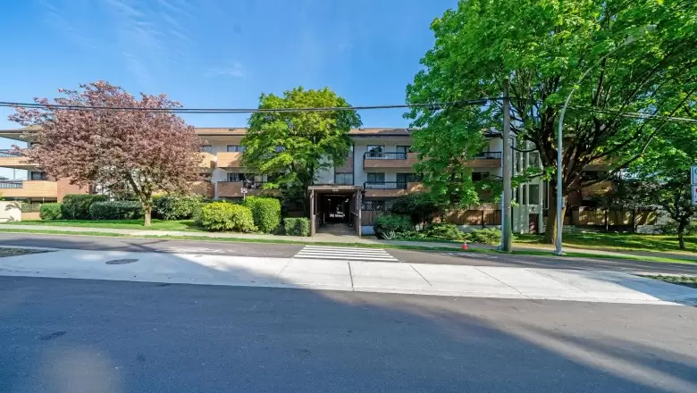 311 410 AGNES STREET image #1