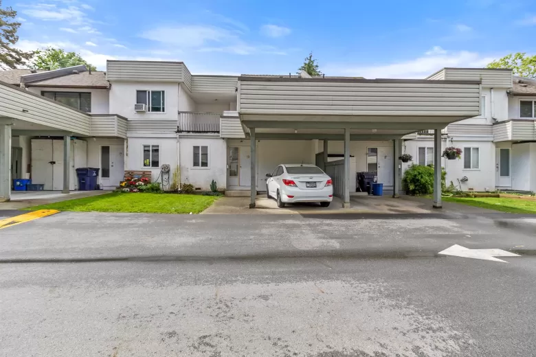 18 2830 W BOURQUIN CRESCENT image #1