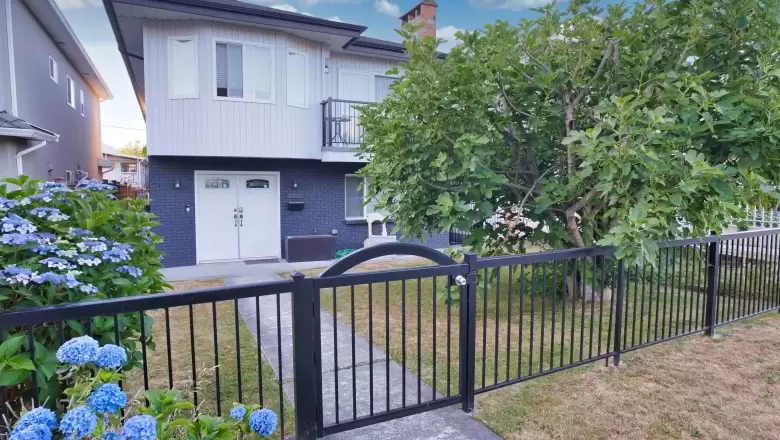 3221 KITCHENER STREET image #1