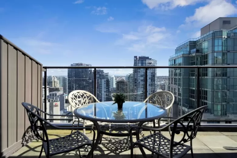 2703 1189 HOWE STREET image #1