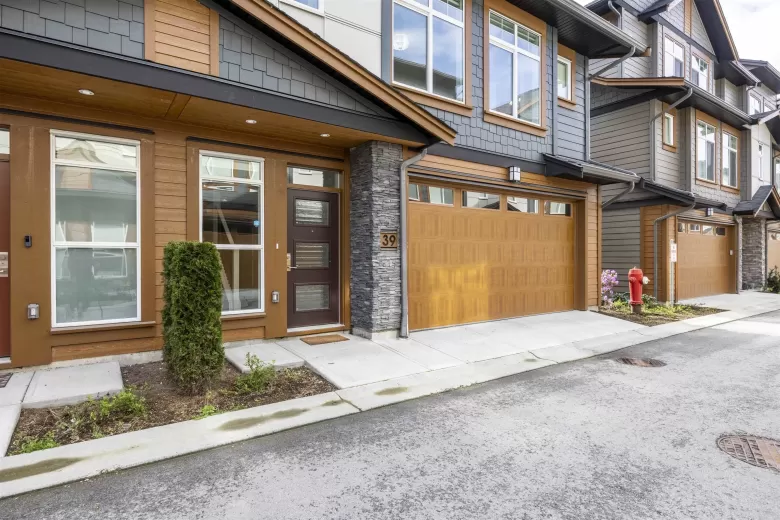 39 17033 FRASER HIGHWAY image #1