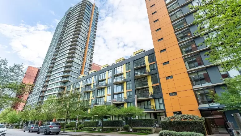 303 33 SMITHE STREET image #1