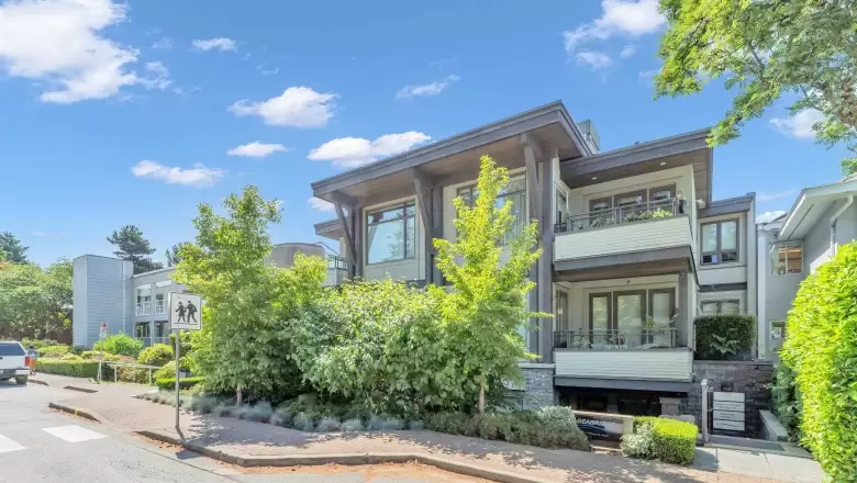 302 2432 HAYWOOD AVENUE image #1