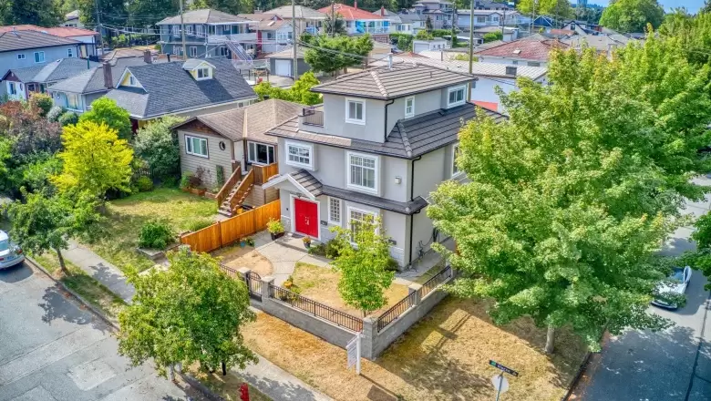 3417 SLOCAN STREET image #1
