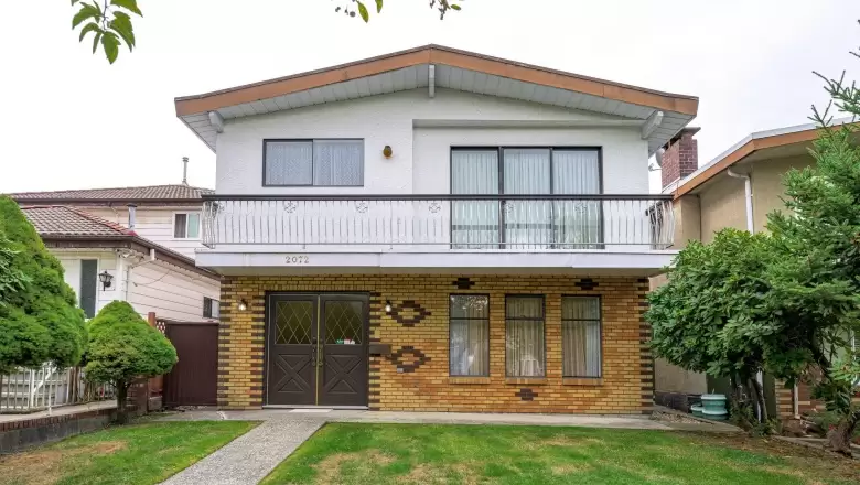 2072 E 25TH AVENUE image #1