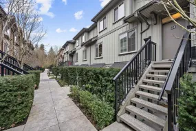 24 433 SEYMOUR RIVER PLACE, North Vancouver, North Vancouver, BC