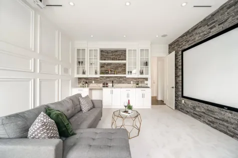 8151 LUNDY ROAD image #4
