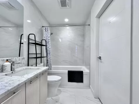 102 5033 CAMBIE STREET image #2