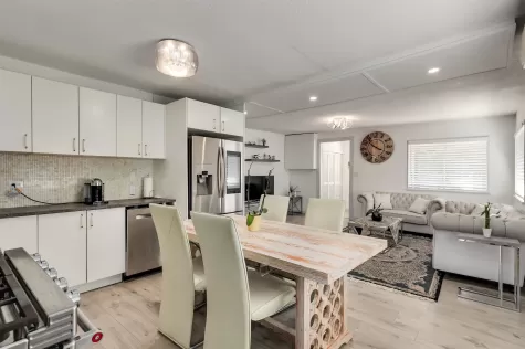 22557 136 AVENUE image #1
