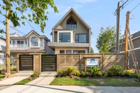 2 1067 E 14TH AVENUE, Vancouver East, Vancouver, BC