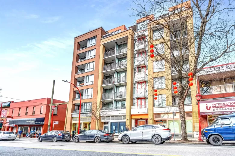 401 231 E PENDER STREET image #1