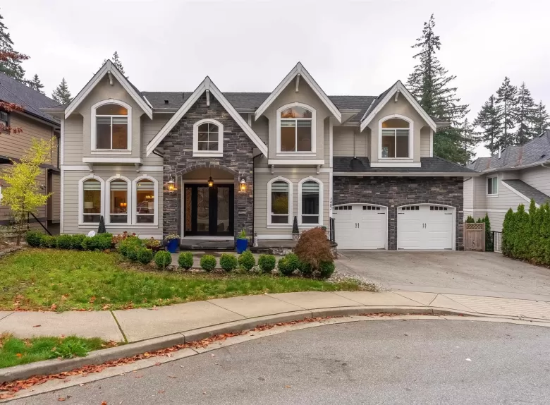 3482 WALES AVENUE image #1