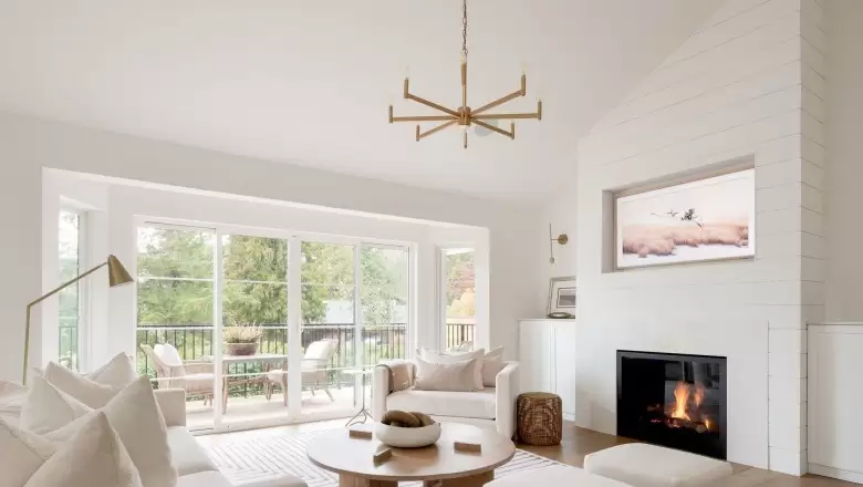 52 WALTON WAY image #1
