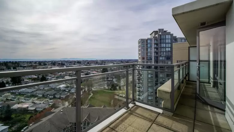 2209 3660 VANNESS AVENUE image #1
