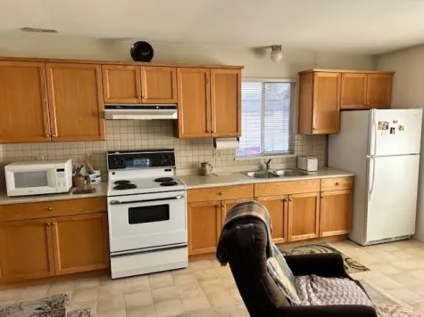 3060 GARRY STREET image #4