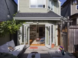 1128 E PENDER STREET, Vancouver East, Vancouver, BC