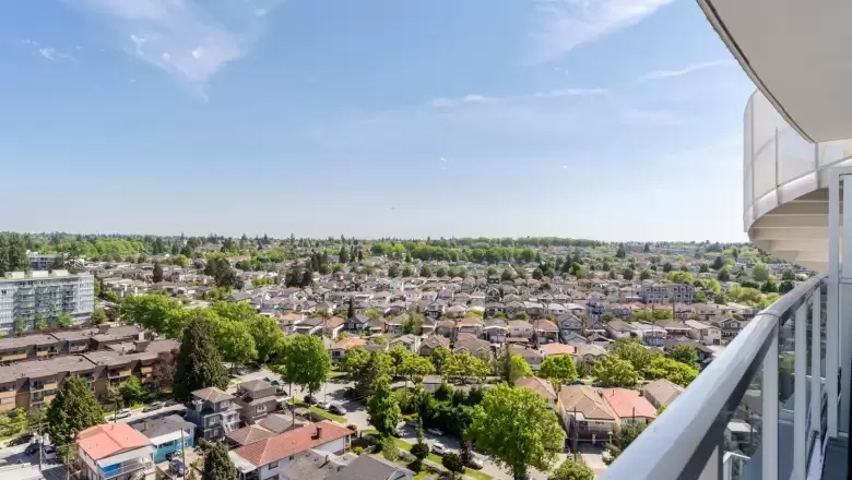 1805 2220 KINGSWAY image #1