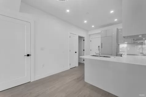 308 5399 JOYCE STREET image #3