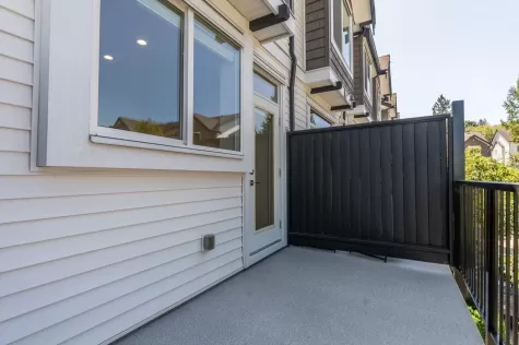 33 14271 60 AVENUE image #1