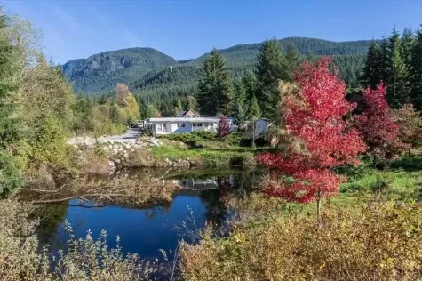 11 3295 SUNNYSIDE ROAD image #1