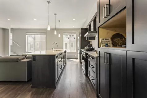 16 14499 64 AVENUE image #3