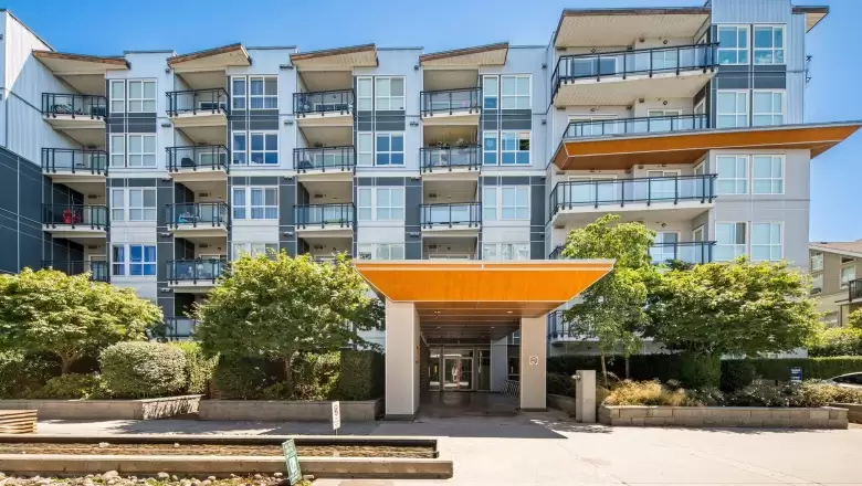 712 10155 RIVER DRIVE image #1