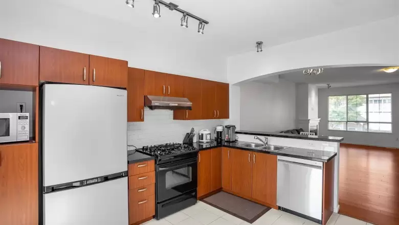 92 9088 HALSTON COURT image #1