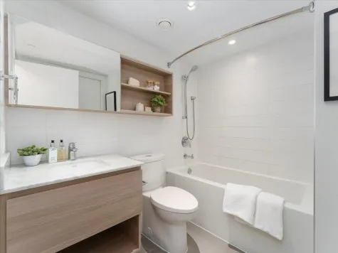 1505 988 QUAYSIDE DRIVE image #1