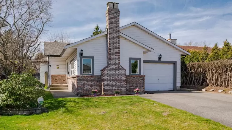 3249 274 STREET image #1