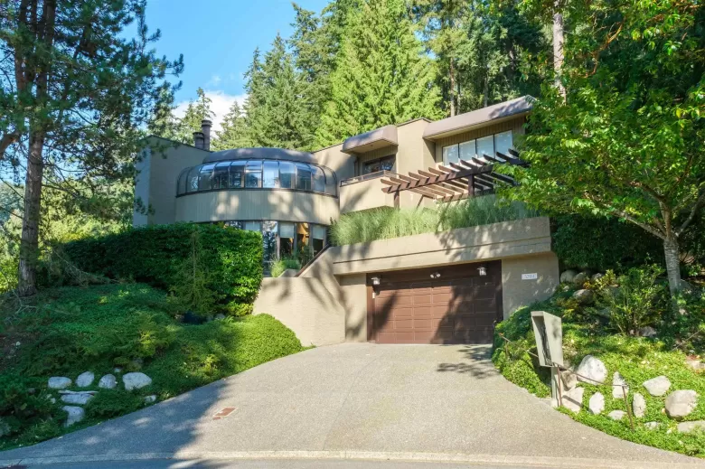 5703 WESTPORT WYND, West Vancouver, BC for sale