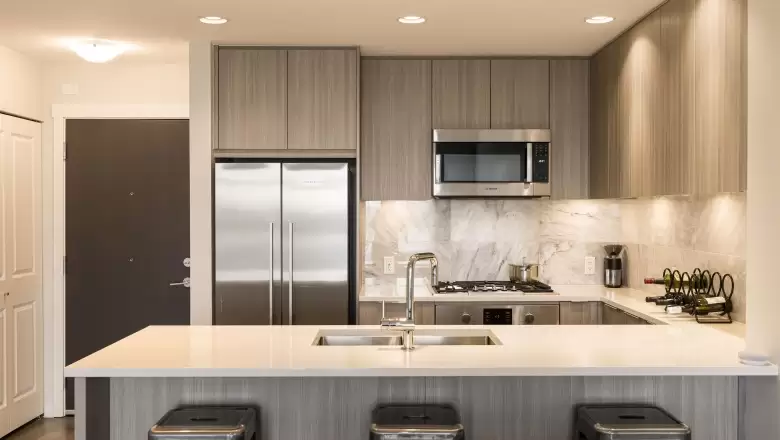 302 3289 RIVERWALK AVENUE image #1