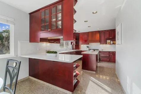 9152 KLENNER DRIVE image #1