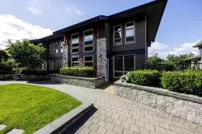 5 244 E 5TH STREET, North Vancouver, BC