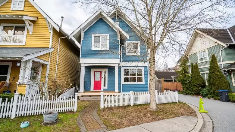 113 FOUNDRY ROW image #1