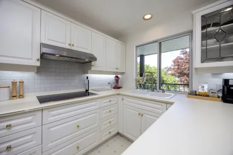 1265 RYDAL AVENUE image #2