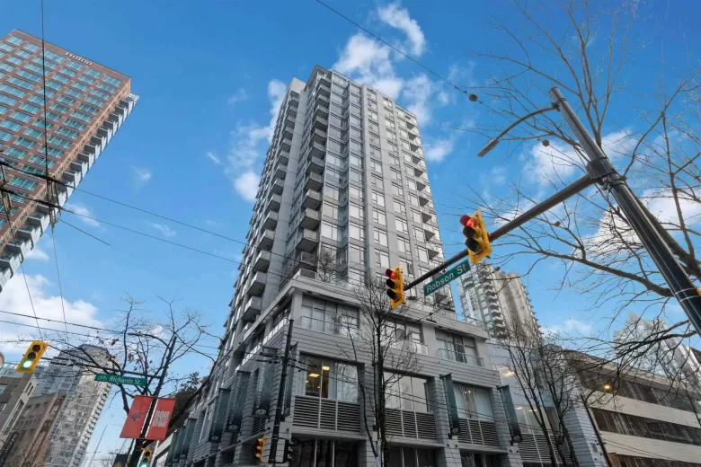 807 480 ROBSON STREET image #1