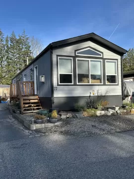 77 40157 GOVERNMENT ROAD, Squamish, Squamish, BC