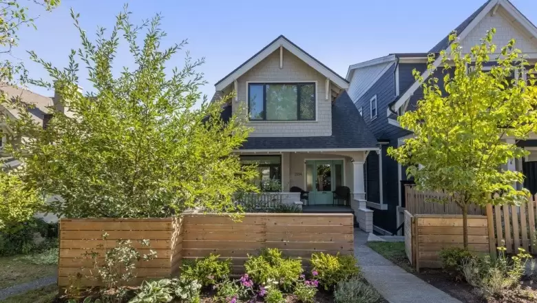 2134 E 4TH AVENUE image #1