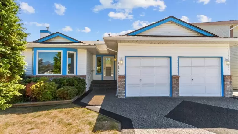 21948 126 AVENUE image #1