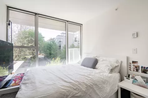 301 1480 HOWE STREET image #2