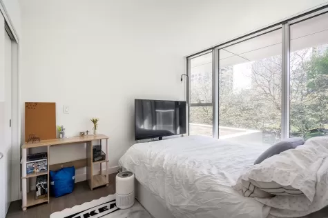 301 1480 HOWE STREET image #3