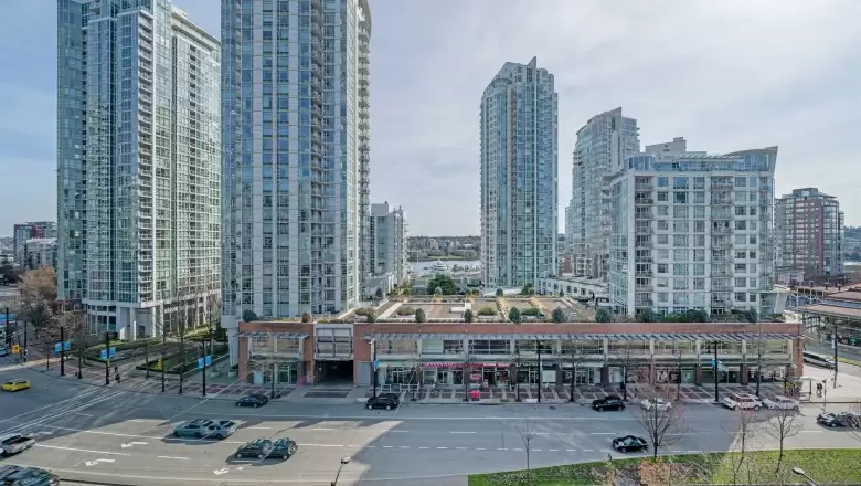 904 238 ALVIN NAROD MEWS, Vancouver, BC