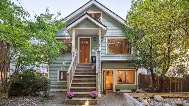 829 E 22ND AVENUE image #1