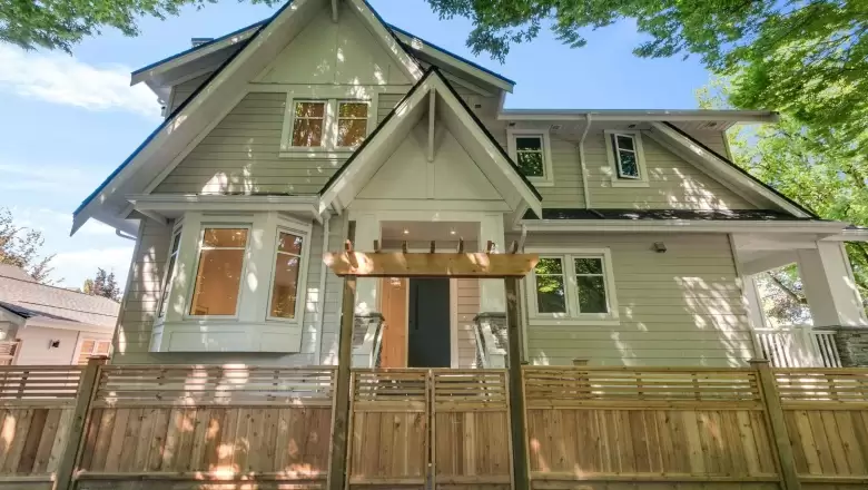 2209 TRAFALGAR STREET image #1