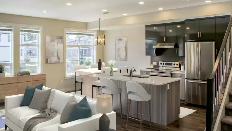 27 8466 MIDTOWN WAY image #1