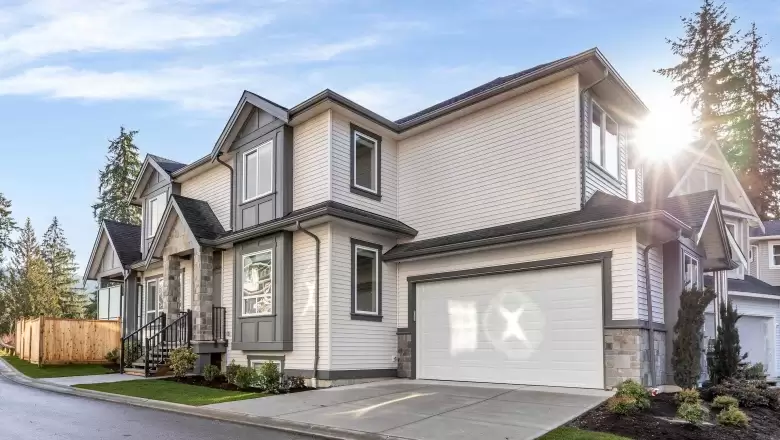 11176 243B STREET image #1