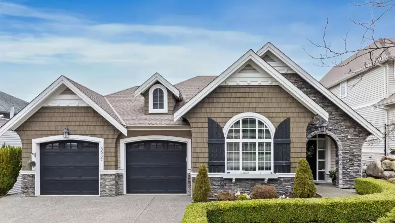 3387 APPLEWOOD DRIVE image #1