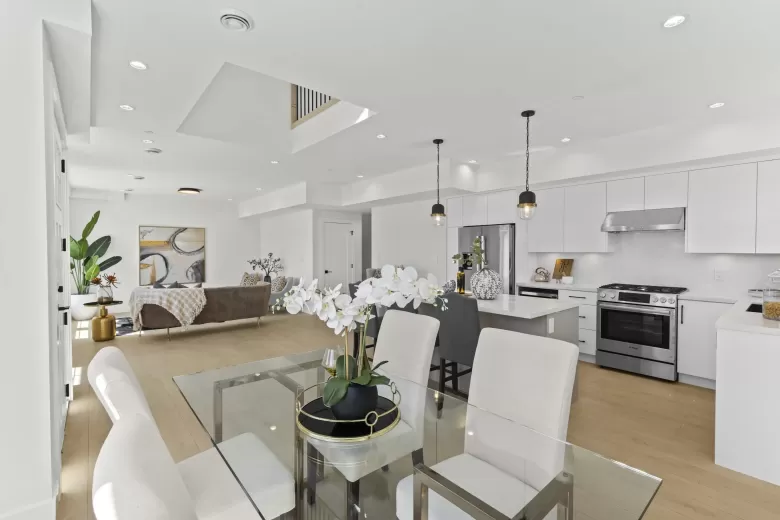 5751 FRANCIS ROAD image #1